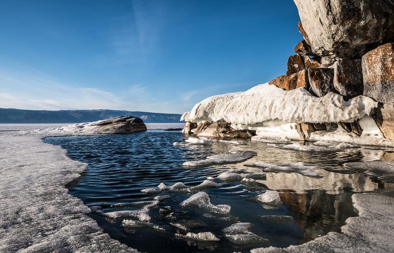 世界上最大的咸水湖的相关图片